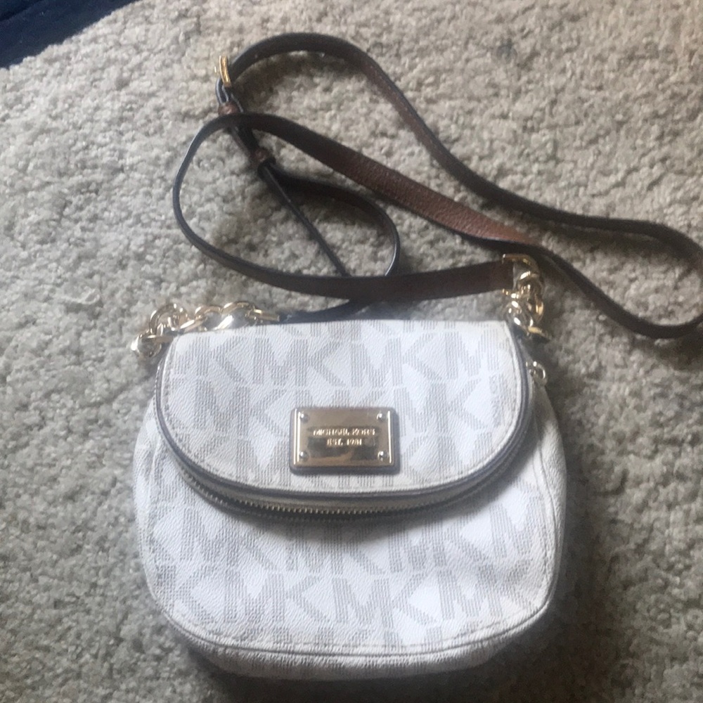 Michael Kors MK jet Set Crossbody like new